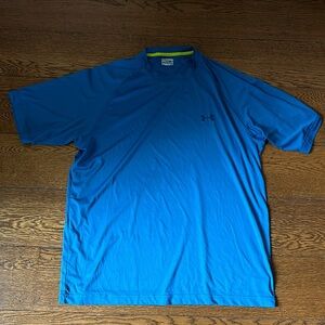 Under Armour Heat Gear Blue Shirt